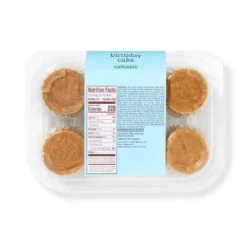 Classic Birthday Cake Cupcakes - 11.2oz/6ct - Favorite Day™