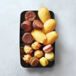 Mini Sweet Treat Tray - Favorite Day™