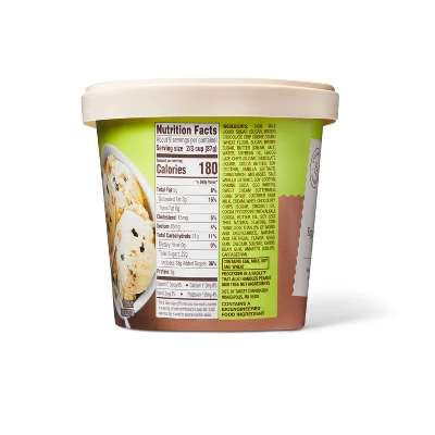 Chocolate Chip Cookie Dough Frozen Yogurt - 1.5qt - Favorite Day™ 2 Chocolate Chip Cookie Dough Frozen Yogurt - 1.5qt - Favorite Day™ - Image 2